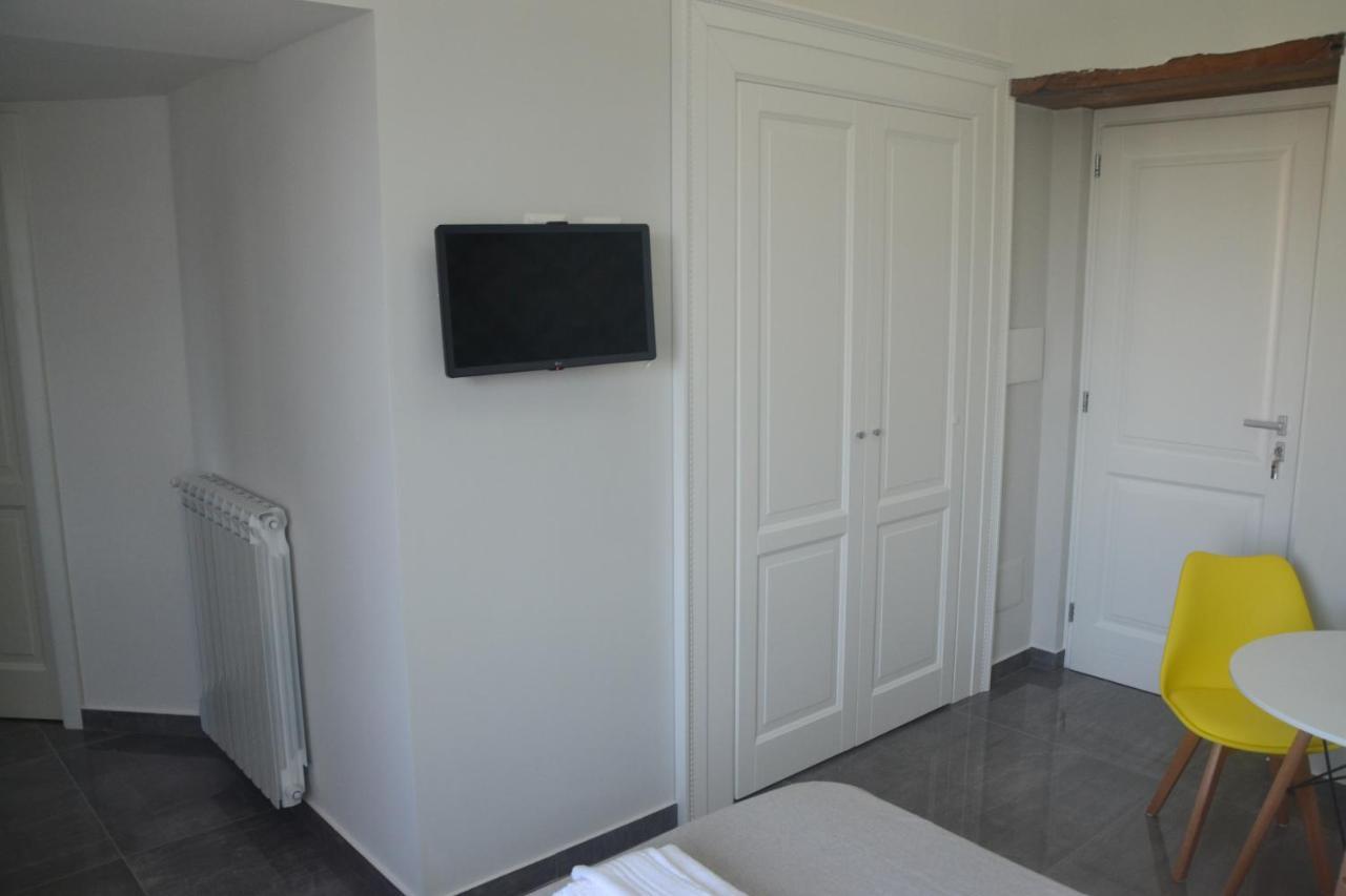 Hotel Dc House Procida Exterior foto